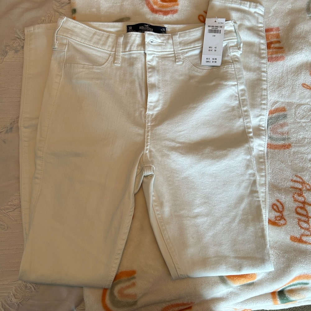 white hollister jeans